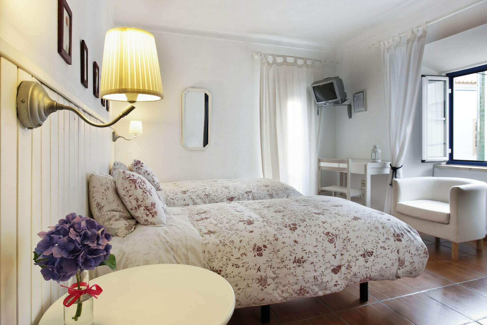 Vinnus Guesthouse Ерісейра Екстер'єр фото